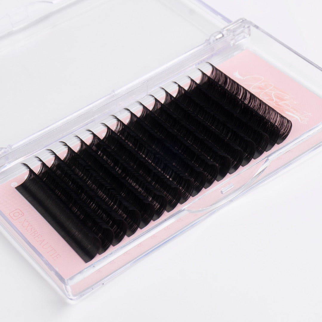 Classic Flat Lashes Mixed Lengths