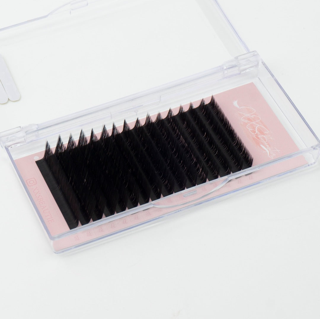 M Curl Volume Lashes Mixed Lengths